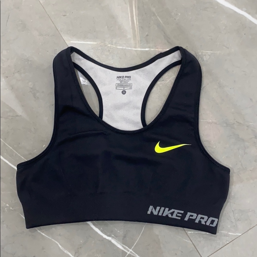 Nike Pro Dri-Fit Sports Bra: Size Small